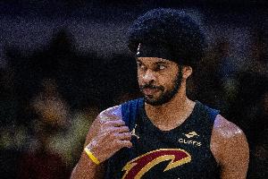82422