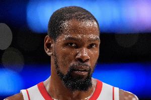 366008
