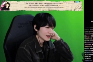 888029