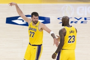 393645