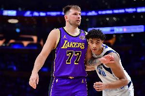 377313
