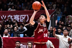 807702