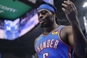 67113