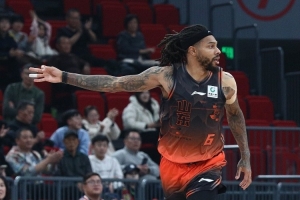 nba感人罗斯五十分
