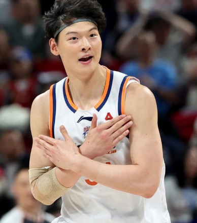 CBA半决赛G1战报:上海久事87-82力克北京北汽,王哲林10分捍卫主场