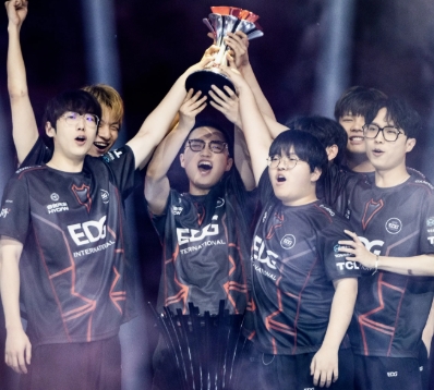 无畏契约战报:EDG 3-2力克XLG夺冠,Smoggy斩获FMVP率队挺进伦敦大师赛