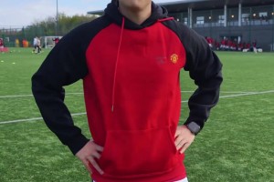 卡灵顿基地，十二码核爆！曼联也是好上了，都请到了王楚琪