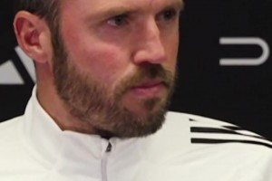 卡里克谈玫瑰德比：这承载着三分之外的意义！