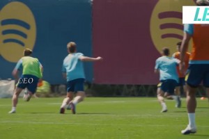 上场就改变比赛！德容关键时间点回归，能否帮助巴萨次回合逆转？